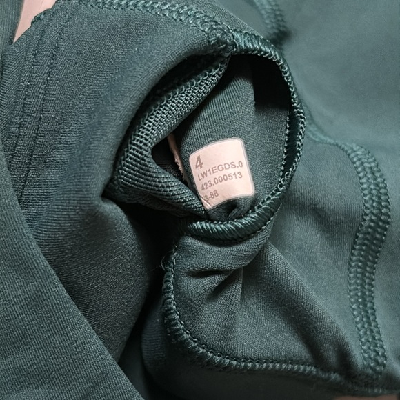 LULULEMON ALIGN TANK  IN STORM TEAL (SMTL) SZ 4 NWT - Picture 6 of 6